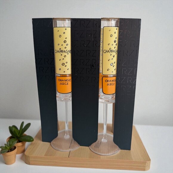 RACHEL ZOE Set of 2 Mimosa Champagne Dishwasher Safe Plastic Flutes NEW NIB - Picture 1 of 6